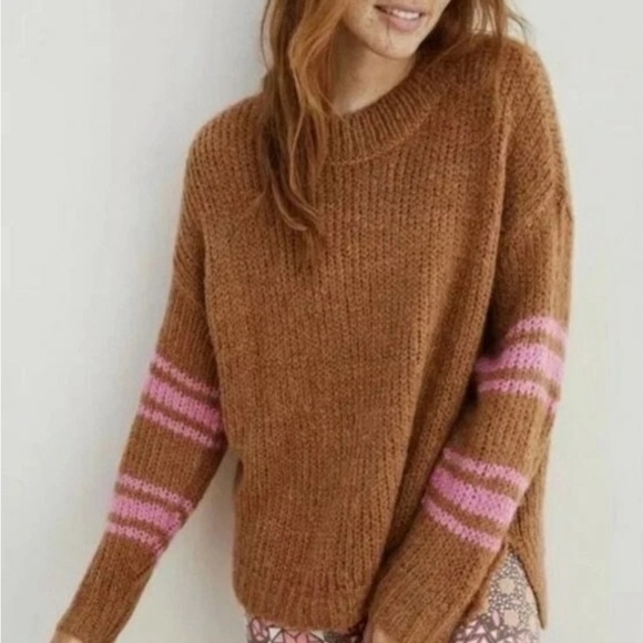 aerie Sweaters - Aerie Chunky Knit Mohair Sweater with Pink Accents